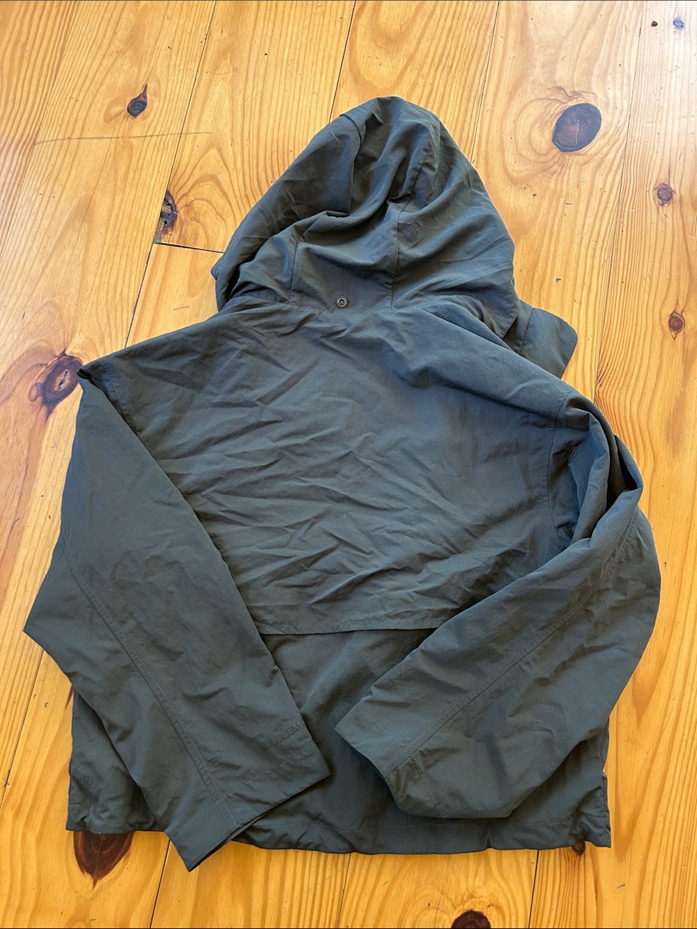 lululemon athletica Olive Green “Always Efortless” Evolve Utility Hooded Jacket - Picture 8 of 8